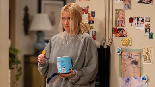 Кадр из 13 серии 2 сезона сериала «Первый брак Джорджи и Мэнди»